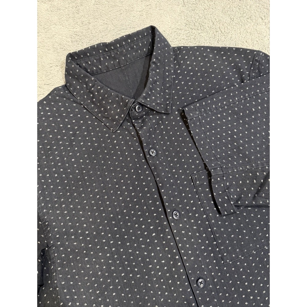 Lululemon Men's Small Digital Polkadot Print Button Up Shirt Short Sleeve Navy
